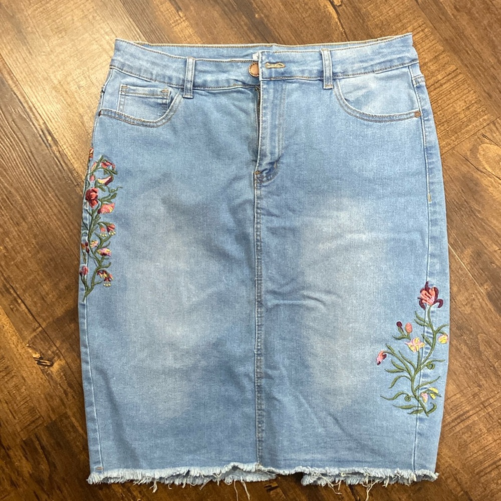 Denim skirt